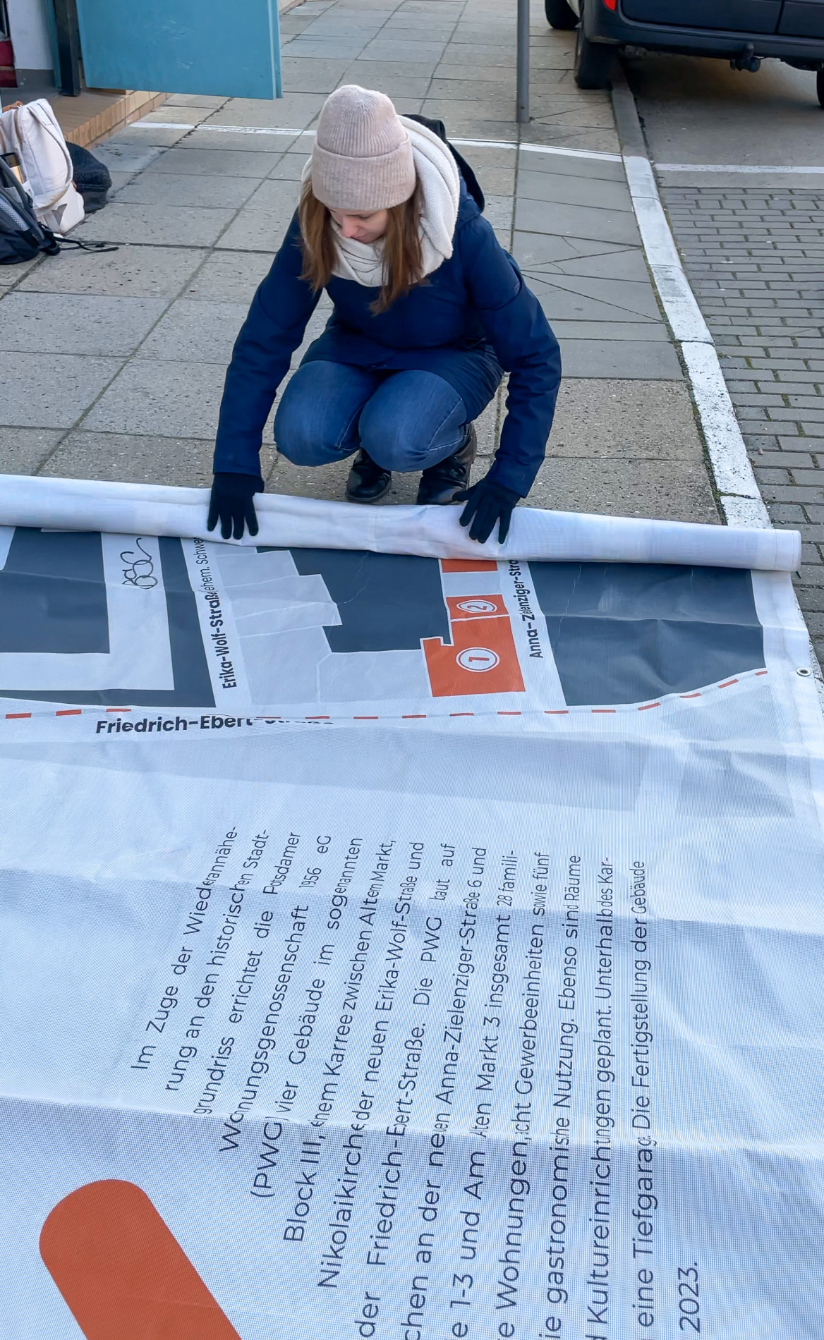 Die drei Leben der Bauplanen am Alten Markt