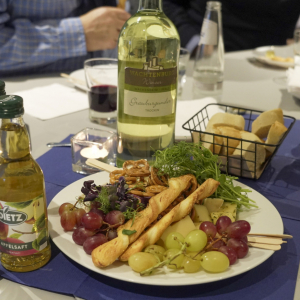 Verköstigung bei Käse und Wein 2025