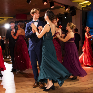 Tanzendes Paar auf dem Potsdamer Gala Ball 2025 (c) Thomas Hölzel